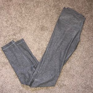 Lululemon Wunder Under Size 6